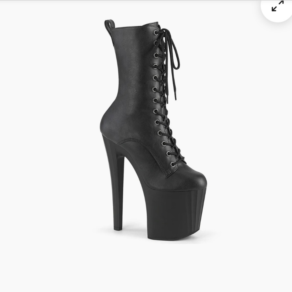 Pleasers - Enchant - 1040 Boot